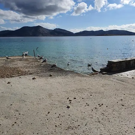 Ermis Koufonissi 公寓 *